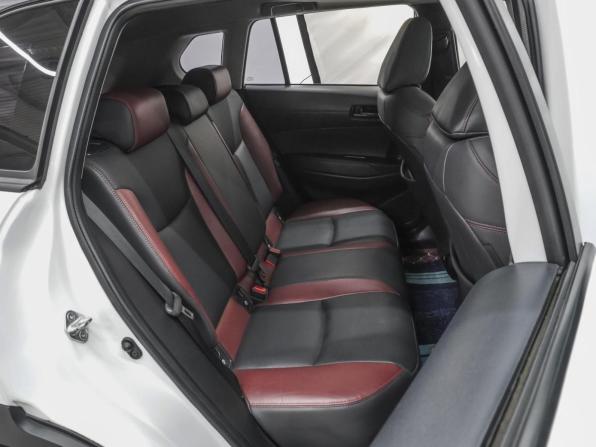 Toyota Corolla Cross I с пробегом 2023 года, цена 3 799 000 рублей, 30433 км, внедорожник, Автокод Объявления