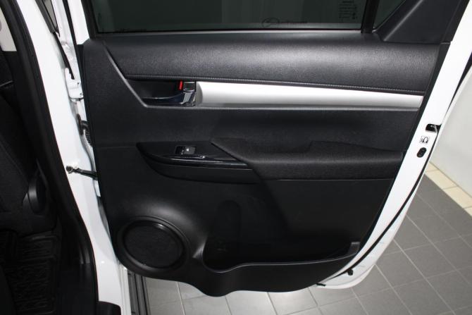 Toyota Hilux VIII Рестайлинг 2 с пробегом 2025 года, цена 7 400 000 рублей, 132 км, offers.body_type.unknown, Автокод Объявления