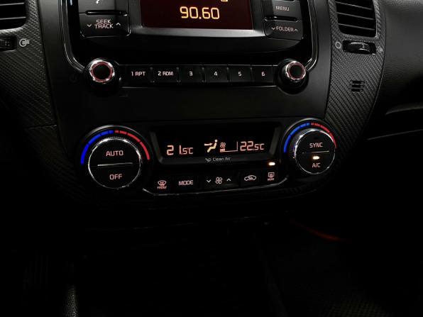 Kia Cerato III Рестайлинг (Classic) с пробегом 2017 года, цена 1 475 000 рублей, 125530 км, седан, Автокод Объявления