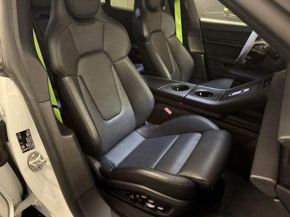 Porsche Taycan I с пробегом 2021 года, цена 8 995 000 рублей, 32321 км, универсал, Автокод Объявления