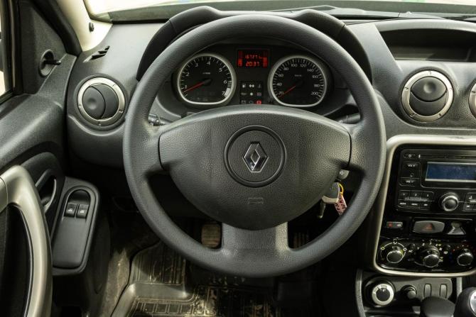 Renault Duster I с пробегом 2014 года, цена 1 049 000 рублей, 167271 км, внедорожник, Автокод Объявления