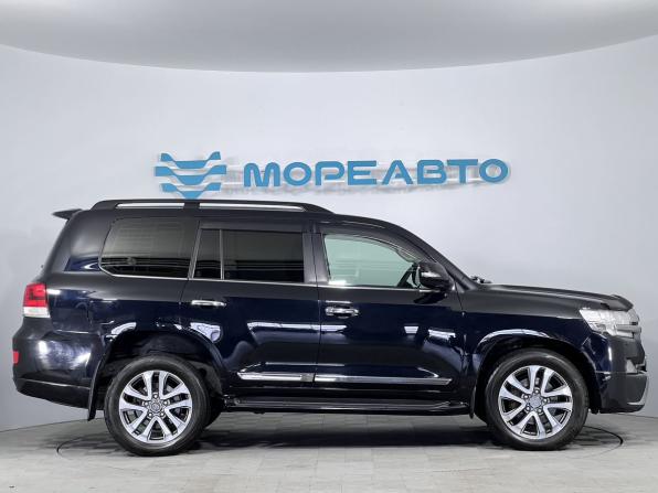 Toyota Land Cruiser 200 Series Рестайлинг 2 с пробегом 2016 года, цена 5 800 000 рублей, 141500 км, внедорожник, Автокод Объявления