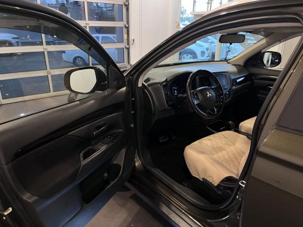 Mitsubishi Outlander III Рестайлинг 3 с пробегом 2019 года, цена 2 300 000 рублей, 127397 км, внедорожник, Автокод Объявления