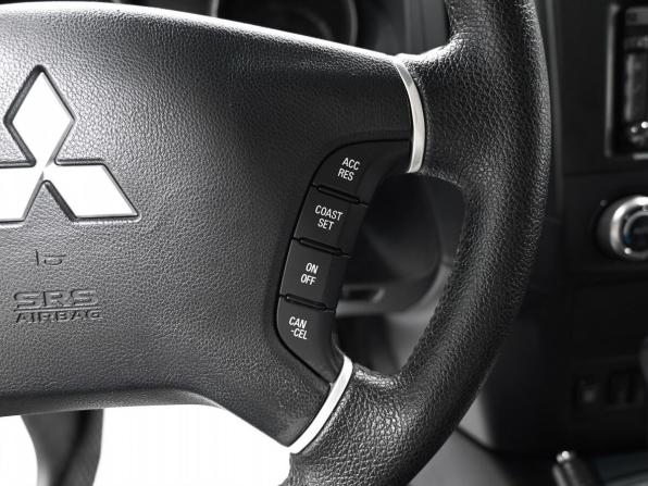 Mitsubishi Pajero IV Рестайлинг 1 с пробегом 2012 года, цена 1 895 000 рублей, 240272 км, внедорожник, Автокод Объявления