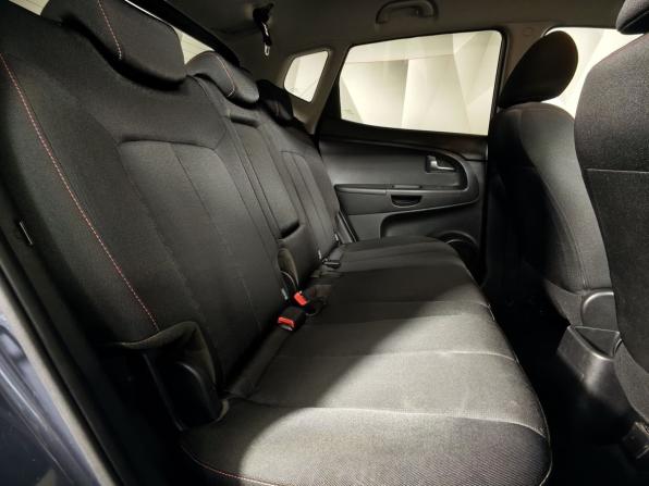 Kia Venga I Рестайлинг с пробегом 2015 года, цена 973 000 рублей, 106001 км, компактвэн, Автокод Объявления