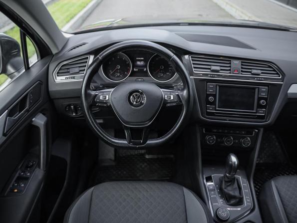 Volkswagen Tiguan II с пробегом 2018 года, цена 2 499 000 рублей, 68328 км, внедорожник, Автокод Объявления
