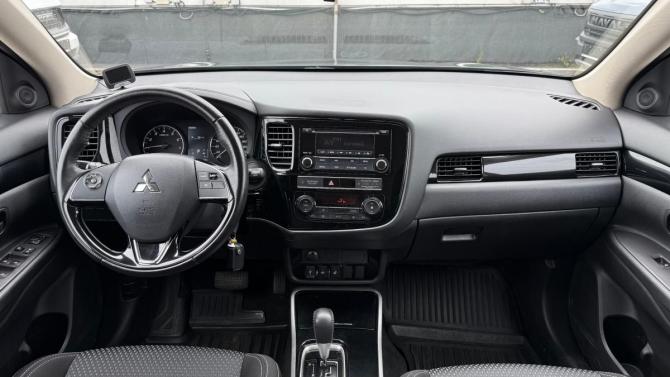 Mitsubishi Outlander III Рестайлинг 3 с пробегом 2020 года, цена 1 999 000 рублей, 70000 км, внедорожник, Автокод Объявления