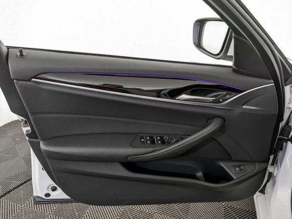 BMW 5 серии VII (G30/G31/G38) с пробегом 2017 года, цена 3 550 000 рублей, 83919 км, седан, Автокод Объявления