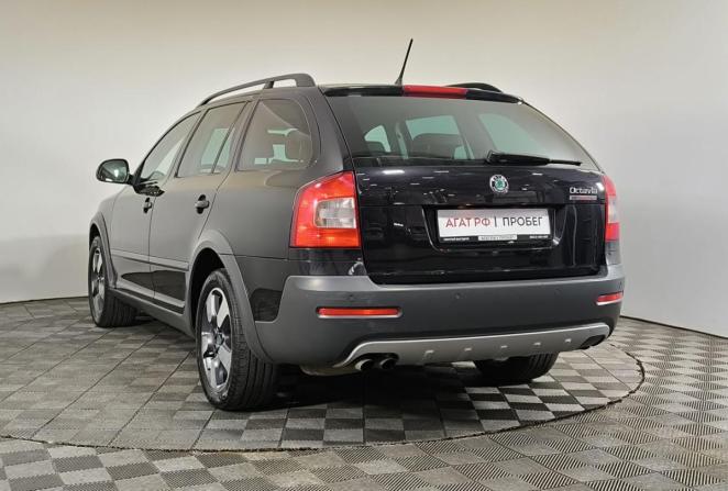 Skoda Octavia II (A5) Рестайлинг с пробегом 2012 года, цена 1 135 000 рублей, 206522 км, универсал, Автокод Объявления