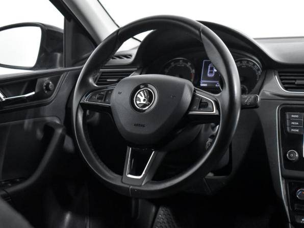 Skoda Rapid I Рестайлинг с пробегом 2017 года, цена 1 130 000 рублей, 104000 км, лифтбек, Автокод Объявления