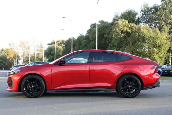 Changan UNI-V I с пробегом 2023 года, цена 2 350 000 рублей, 24600 км, лифтбек, Автокод Объявления