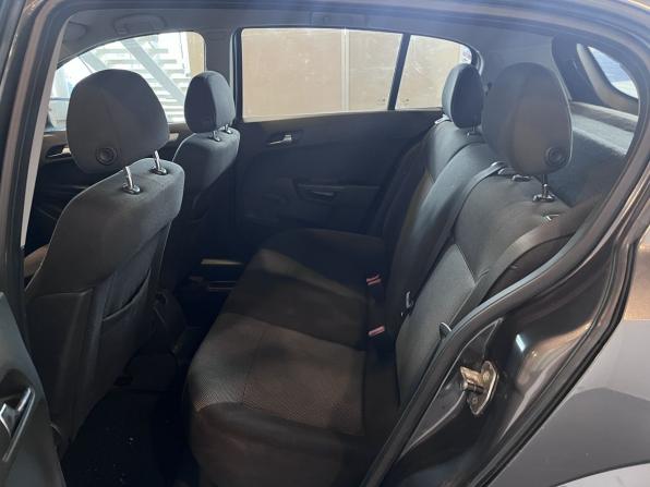 Opel Astra H Рестайлинг с пробегом 2010 года, цена 570 000 рублей, 166220 км, хэтчбек, Автокод Объявления