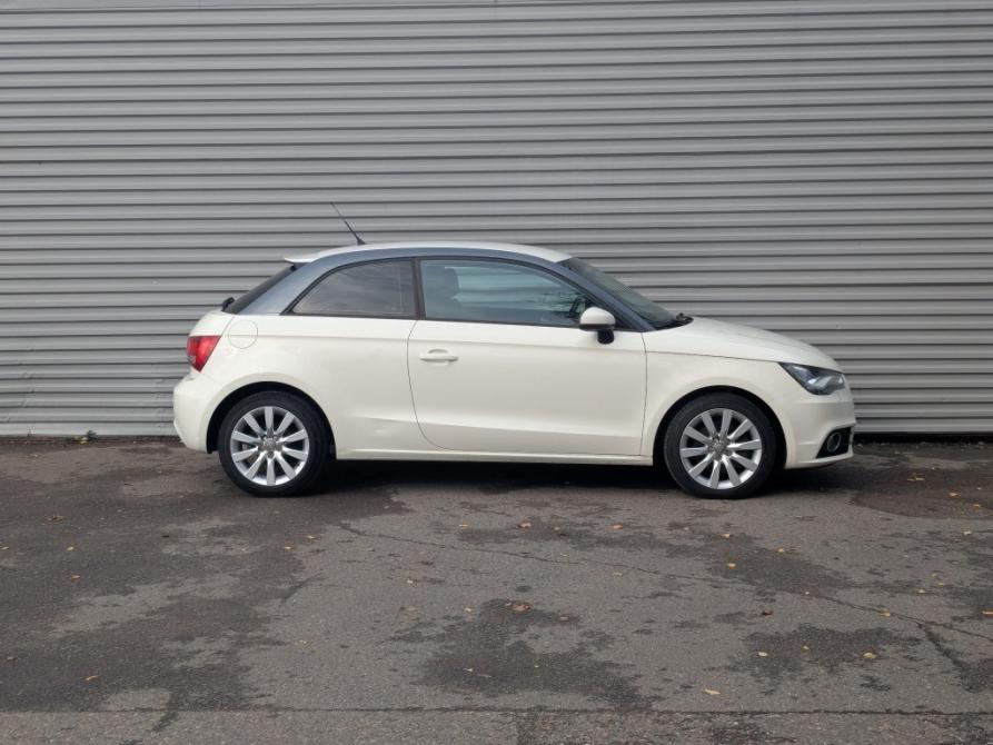 Audi A1 I (8X) Москва  - изображение 25