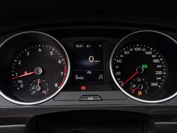 Volkswagen Tiguan II Рестайлинг с пробегом 2021 года, цена 2 840 000 рублей, 46482 км, внедорожник, Автокод Объявления