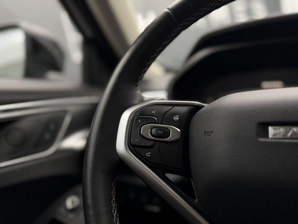 Haval Jolion I Рестайлинг с пробегом 2024 года, цена 2 230 000 рублей, 6795 км, внедорожник, Автокод Объявления