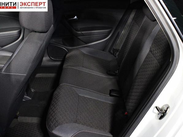 Volkswagen Polo V Рестайлинг с пробегом 2018 года, цена 1 187 000 рублей, 138226 км, седан, Автокод Объявления