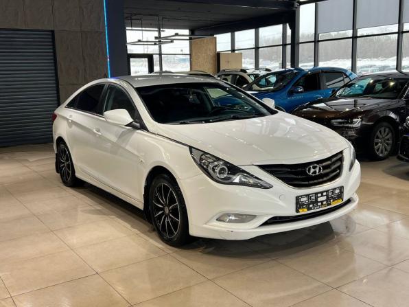 Hyundai Sonata VI (YF) с пробегом 2011 года, цена 875 000 рублей, 267000 км, седан, Автокод Объявления