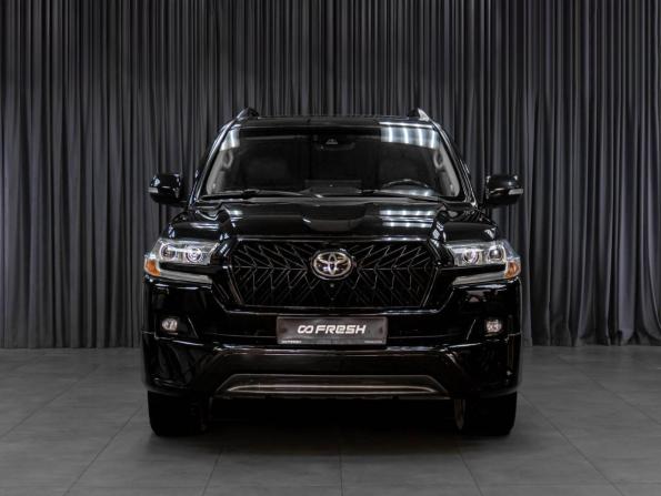 Toyota Land Cruiser 200 Series Рестайлинг 2 с пробегом 2017 года, цена 6 369 000 рублей, 228011 км, внедорожник, Автокод Объявления