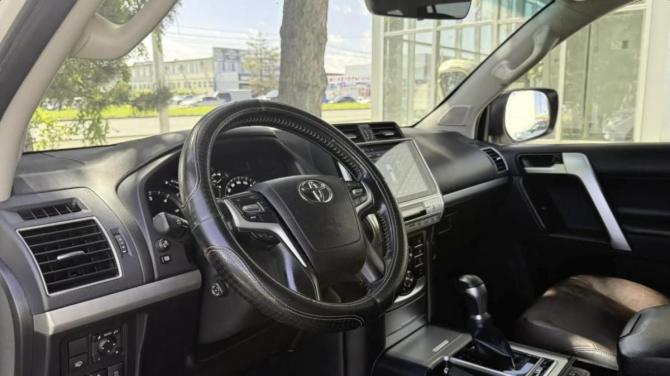 Toyota Land Cruiser Prado 150 Series Рестайлинг 2 с пробегом 2019 года, цена 4 570 000 рублей, 223420 км, внедорожник, Автокод Объявления