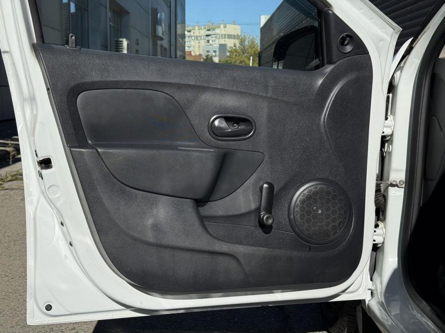 Renault Logan II Челябинск  - изображение 13