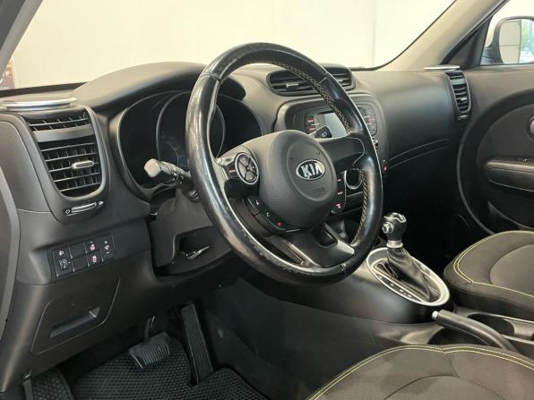 Kia Soul II Рестайлинг с пробегом 2016 года, цена 1 349 000 рублей, 151000 км, хэтчбек, Автокод Объявления