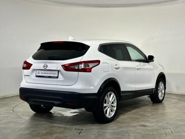 Nissan Qashqai II с пробегом 2018 года, цена 1 750 000 рублей, 118891 км, внедорожник, Автокод Объявления