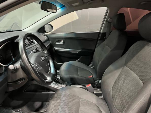 Kia Rio III Рестайлинг с пробегом 2015 года, цена 1 150 000 рублей, 97131 км, седан, Автокод Объявления
