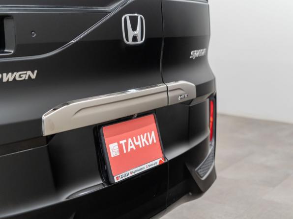 Honda Stepwgn V с пробегом 2017 года, цена 2 100 000 рублей, 53857 км, минивэн, Автокод Объявления