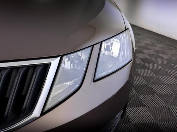 Skoda Octavia III (A7) Рестайлинг с пробегом 2019 года, цена 1 750 000 рублей, 97886 км, лифтбек, Автокод Объявления