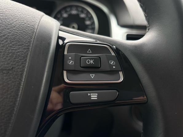 Volkswagen Touareg II Рестайлинг с пробегом 2015 года, цена 2 550 000 рублей, 153652 км, внедорожник, Автокод Объявления