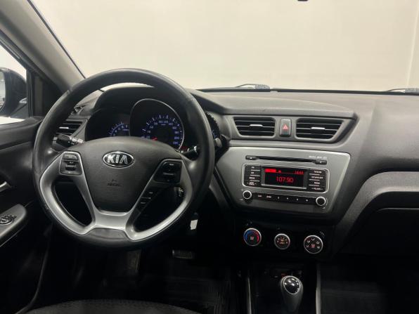 Kia Rio III Рестайлинг с пробегом 2017 года, цена 835 000 рублей, 243700 км, седан, Автокод Объявления