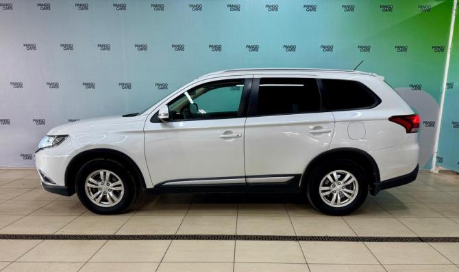 Mitsubishi Outlander III Рестайлинг 2 с пробегом 2016 года, цена 1 630 000 рублей, 200300 км, внедорожник, Автокод Объявления
