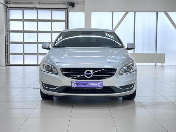 Volvo S60 II Рестайлинг с пробегом 2016 года, цена 1 300 000 рублей, 224229 км, седан, Автокод Объявления