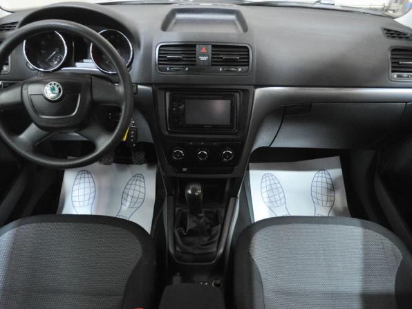 Skoda Yeti I с пробегом 2012 года, цена 650 000 рублей, 235456 км, внедорожник, Автокод Объявления
