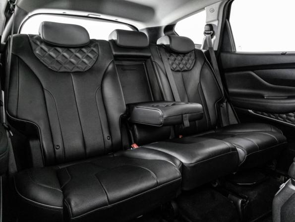 Hyundai Santa Fe IV Рестайлинг с пробегом 2021 года, цена 3 799 000 рублей, 85332 км, внедорожник, Автокод Объявления