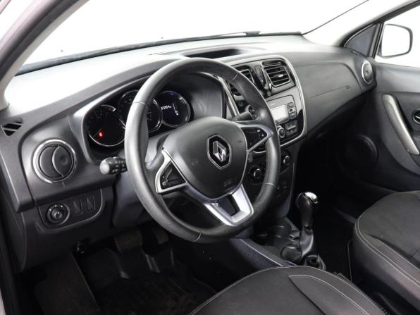 Renault Logan II Рестайлинг с пробегом 2019 года, цена 1 215 000 рублей, 37253 км, седан, Автокод Объявления