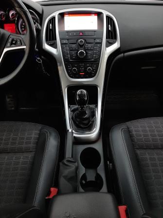 Opel Astra J Рестайлинг с пробегом 2014 года, цена 740 000 рублей, 140819 км, хэтчбек, Автокод Объявления