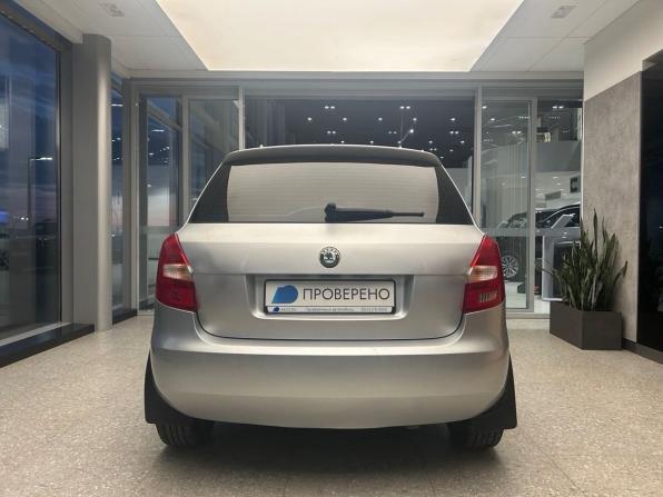 Skoda Fabia II Рестайлинг с пробегом 2010 года, цена 311 000 рублей, 220000 км, хэтчбек, Автокод Объявления