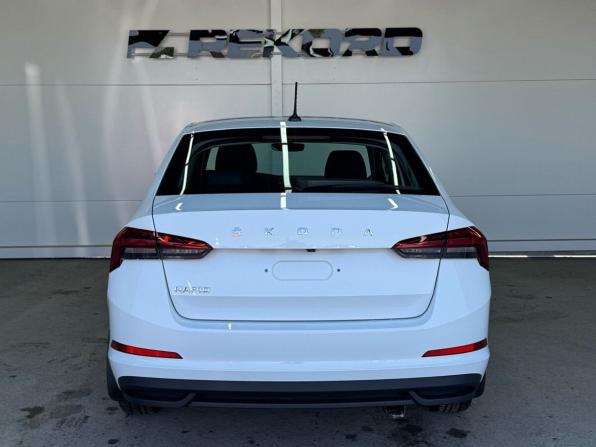 Skoda Rapid II с пробегом 2022 года, цена 2 179 000 рублей, 31399 км, лифтбек, Автокод Объявления