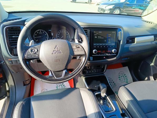 Mitsubishi Outlander III Рестайлинг 3 с пробегом 2021 года, цена 3 034 995 рублей, 60035 км, внедорожник, Автокод Объявления
