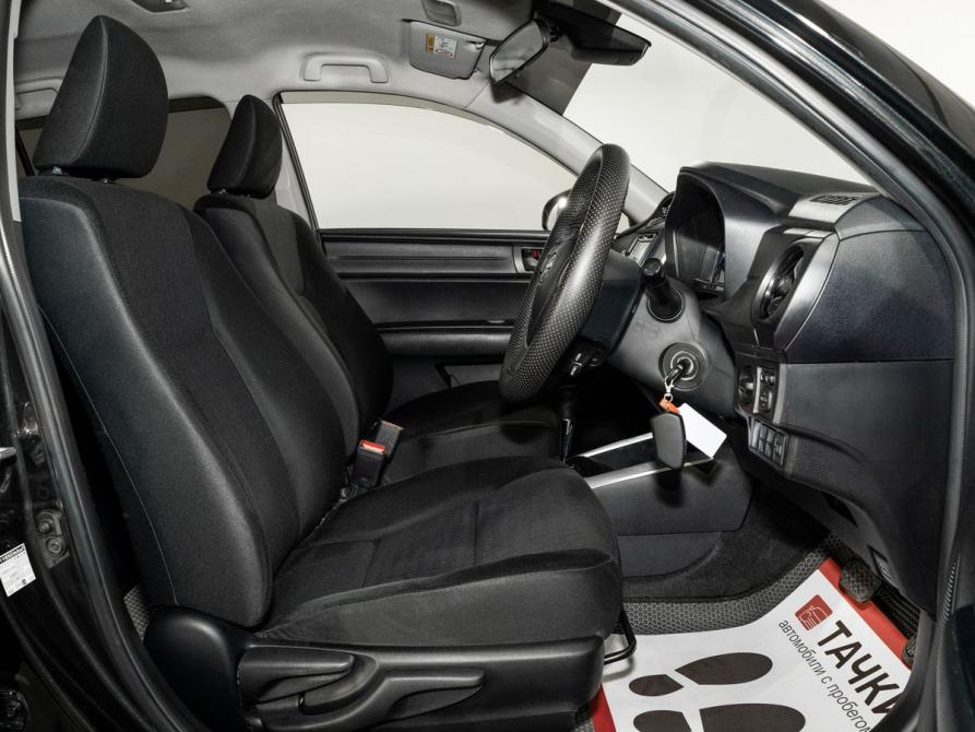 Toyota Corolla XI (E160 E170 E180) Рестайлинг 1 Иркутск  - изображение 5