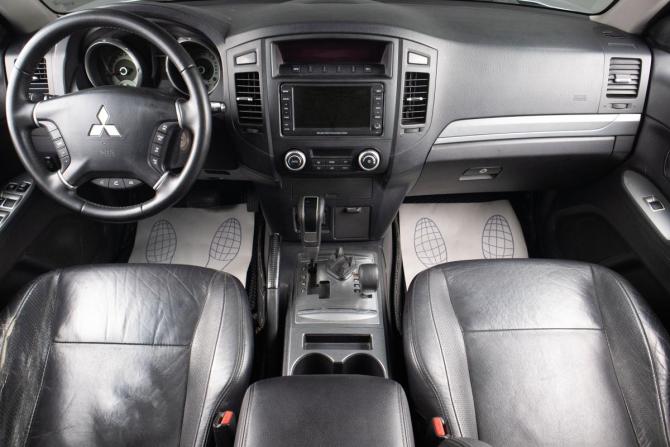 Mitsubishi Pajero IV с пробегом 2010 года, цена 1 819 000 рублей, 180000 км, внедорожник, Автокод Объявления