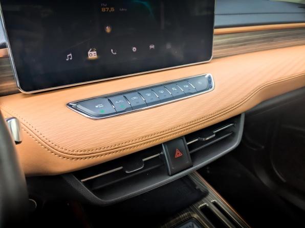 Haval Jolion I с пробегом 2022 года, цена 1 770 000 рублей, 43000 км, внедорожник, Автокод Объявления