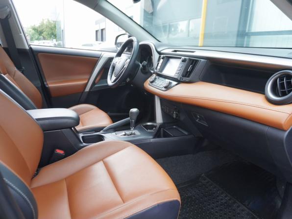 Toyota RAV4 IV (XA40) Рестайлинг с пробегом 2018 года, цена 2 608 000 рублей, 89765 км, внедорожник, Автокод Объявления