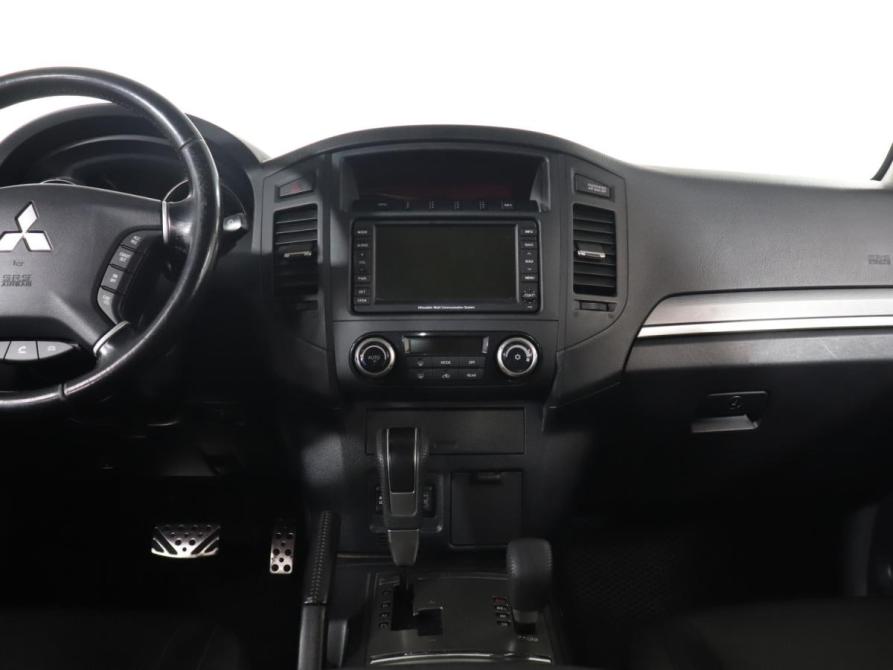 Mitsubishi Pajero IV Рестайлинг 1 Москва  - изображение 15