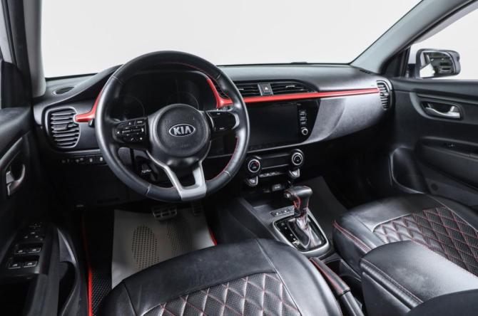 Kia Rio IV Рестайлинг с пробегом 2021 года, цена 1 949 000 рублей, 50600 км, хэтчбек, Автокод Объявления