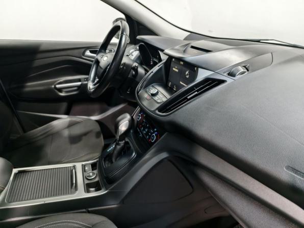 Ford Kuga II Рестайлинг с пробегом 2018 года, цена 1 445 000 рублей, 183361 км, внедорожник, Автокод Объявления