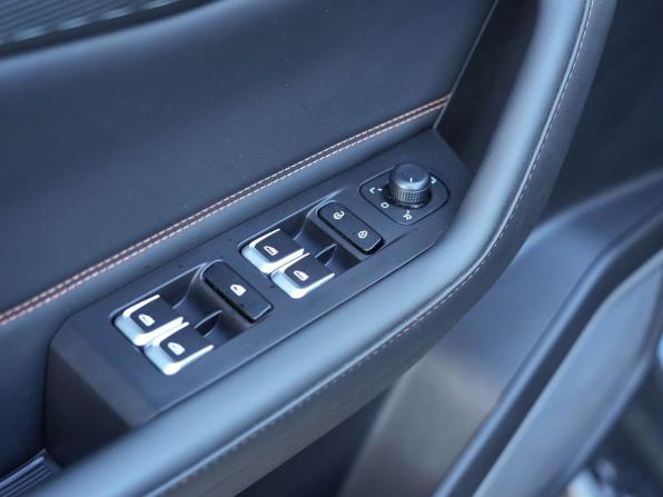 Geely Okavango I Рестайлинг с пробегом 2023 года, цена 2 600 000 рублей, 9900 км, внедорожник, Автокод Объявления
