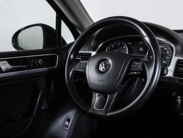 Volkswagen Touareg II с пробегом 2010 года, цена 1 877 000 рублей, 231821 км, внедорожник, Автокод Объявления