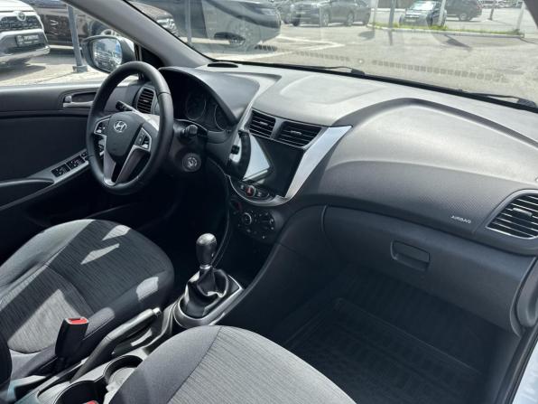 Hyundai Solaris I Рестайлинг с пробегом 2016 года, цена 1 090 000 рублей, 154735 км, седан, Автокод Объявления
